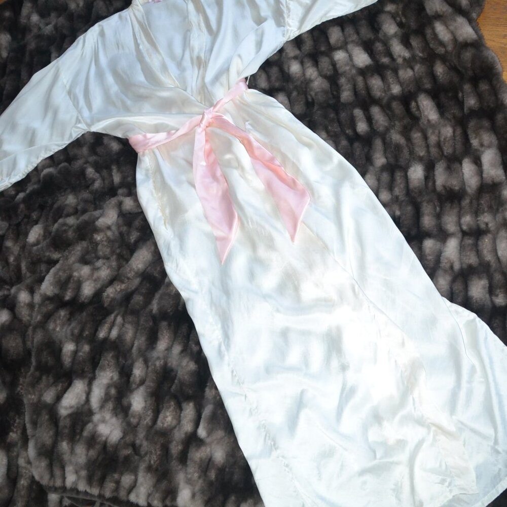 Rare Vintage 2005 Victoria’s Secret 100% Silk Robe IVORY XS SMALL Full Length